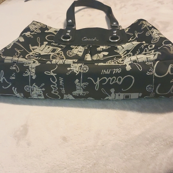 Coach Bag - Picture 5 of 8